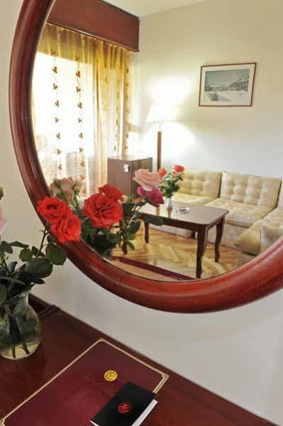 Hotel Grand Cetinje Extérieur photo